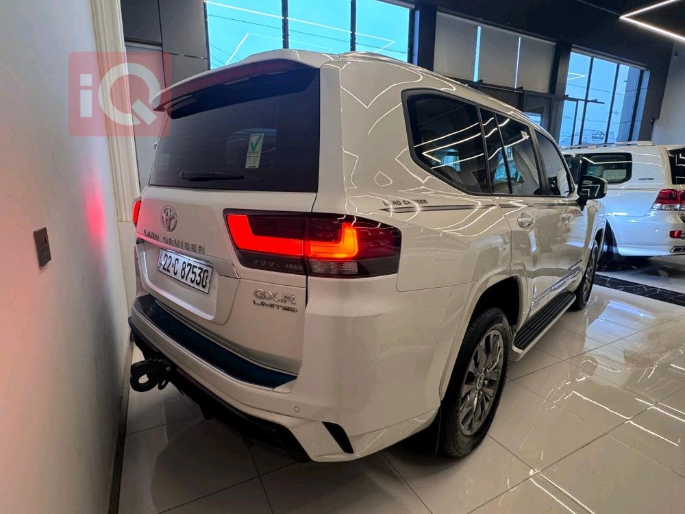 تويوتا لاندكروزر